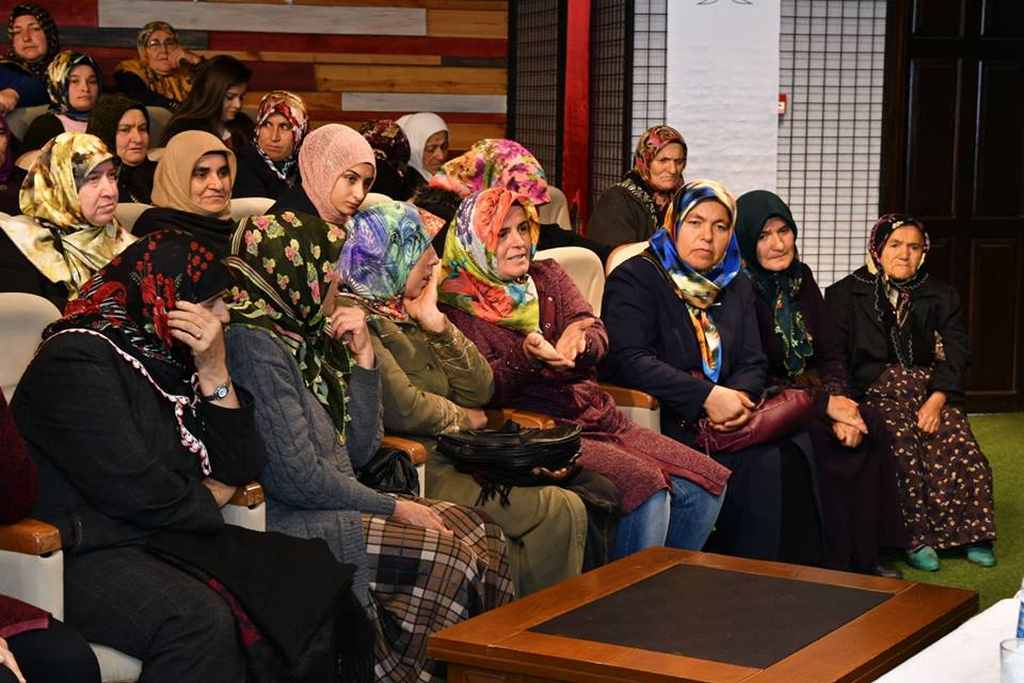 Siz Dedikodulara Bakmayın